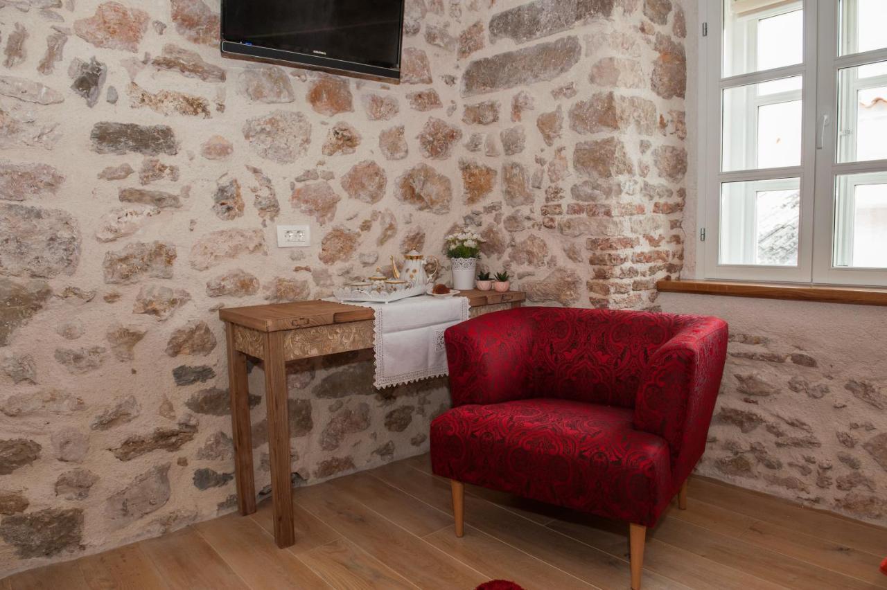 Sobe Bile Bed and Breakfast Pag Town Buitenkant foto