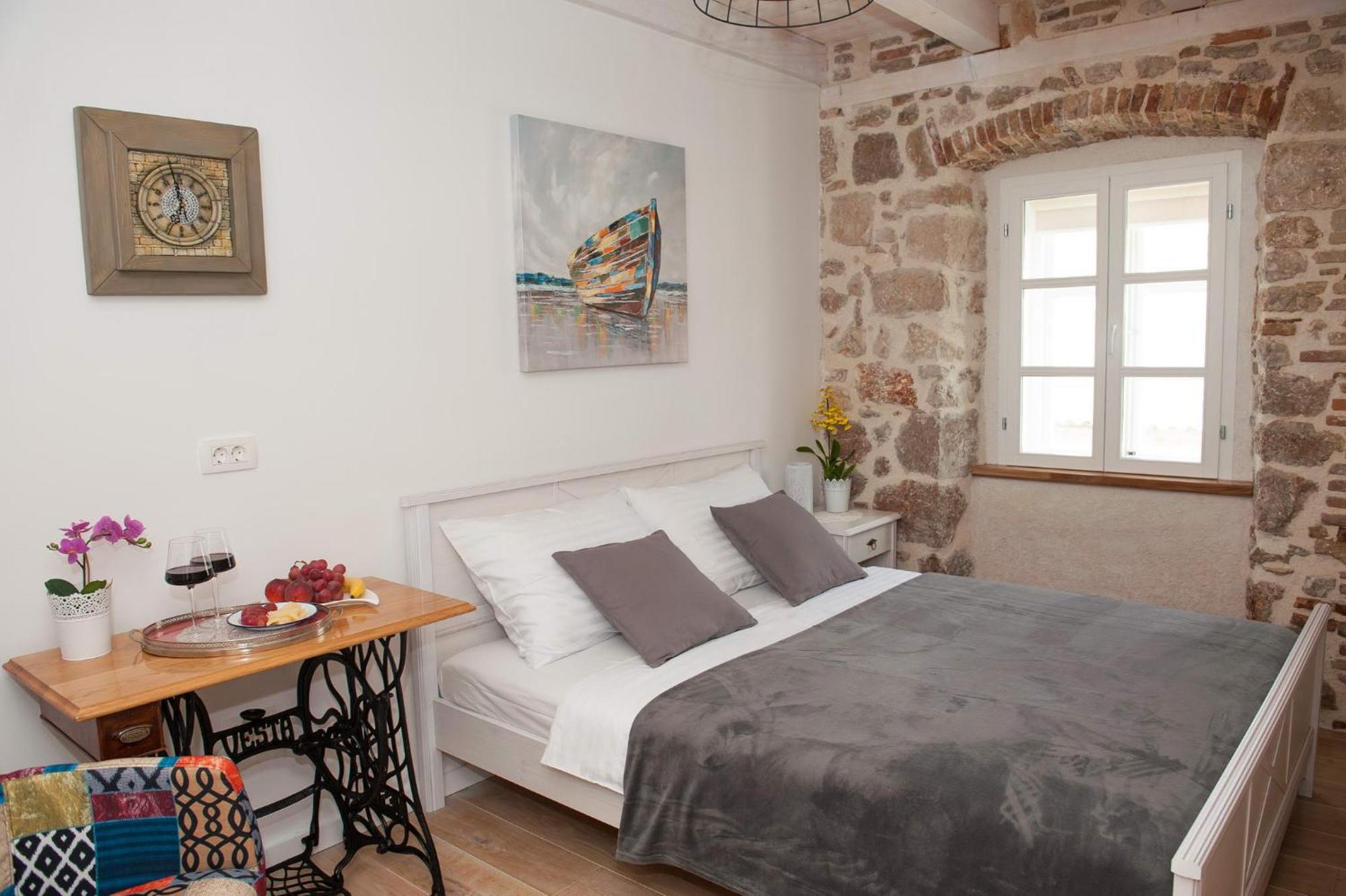 Sobe Bile Bed and Breakfast Pag Town Kamer foto